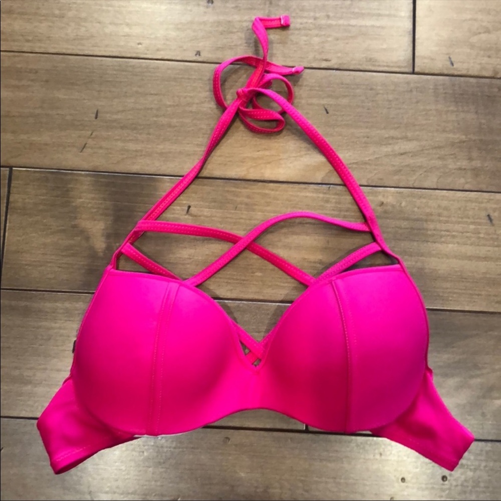 Size M Cupshe bikini top